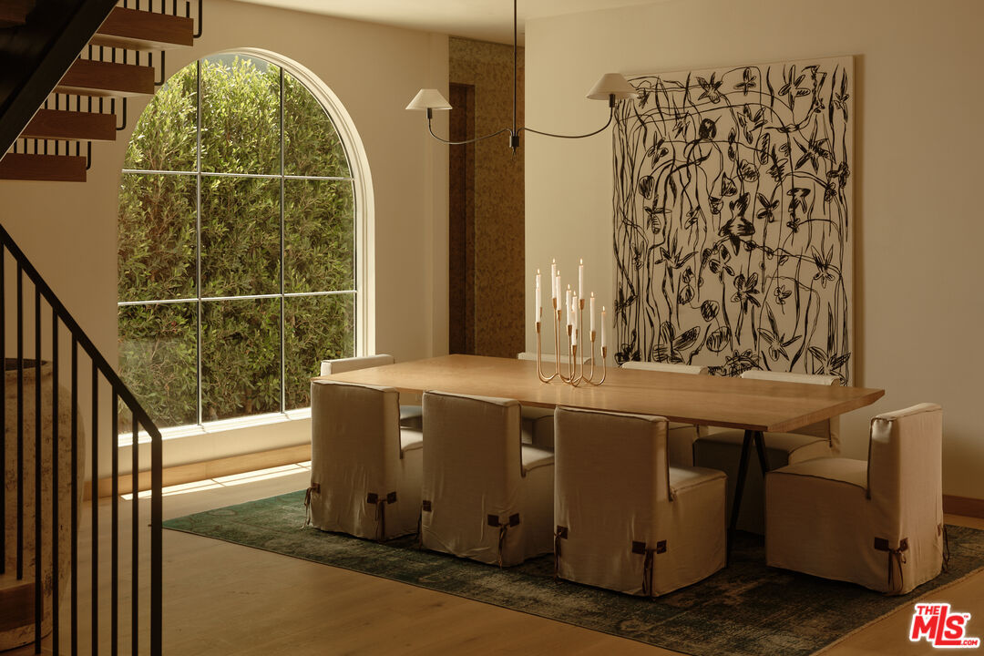 Photo 7 of 411 N Bowling Green Way, Los Angeles, CA 90049