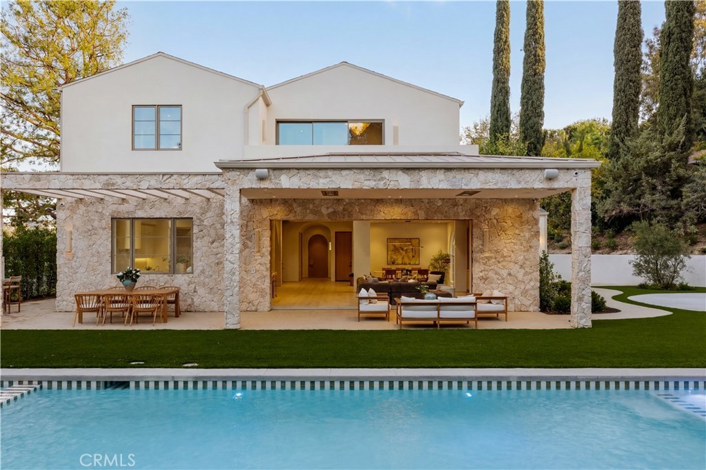 Photo 28 of 16933 Bosque Dr, Encino, CA 91436