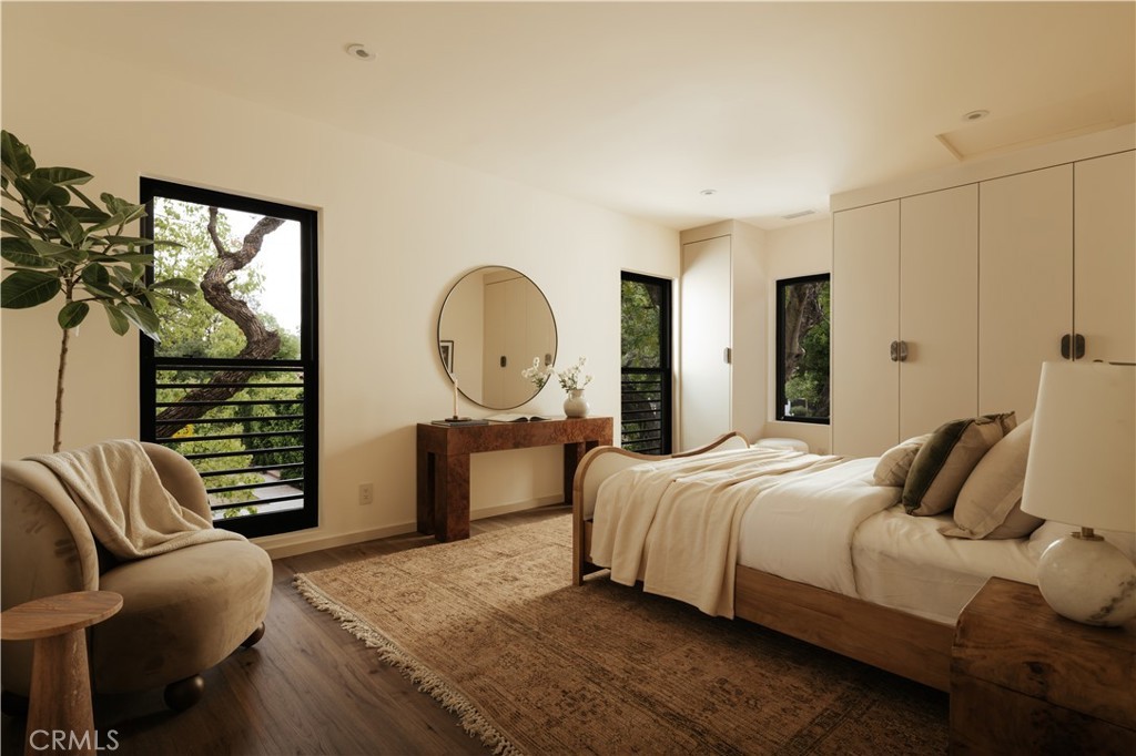 Photo 13 of 12162 Laurel Terrace Dr, Studio City, CA 91604