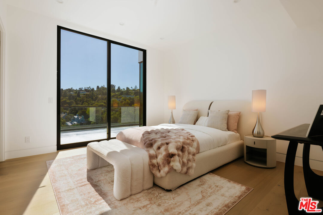 Photo 13 of 15834 High Knoll Rd, Encino, CA 91436