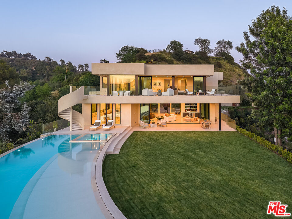 Photo 30 of 2700 Woodstock Rd, Los Angeles, CA 90046