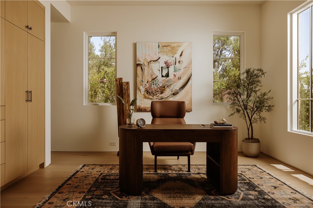 Photo 9 of 16933 Bosque Dr, Encino, CA 91436