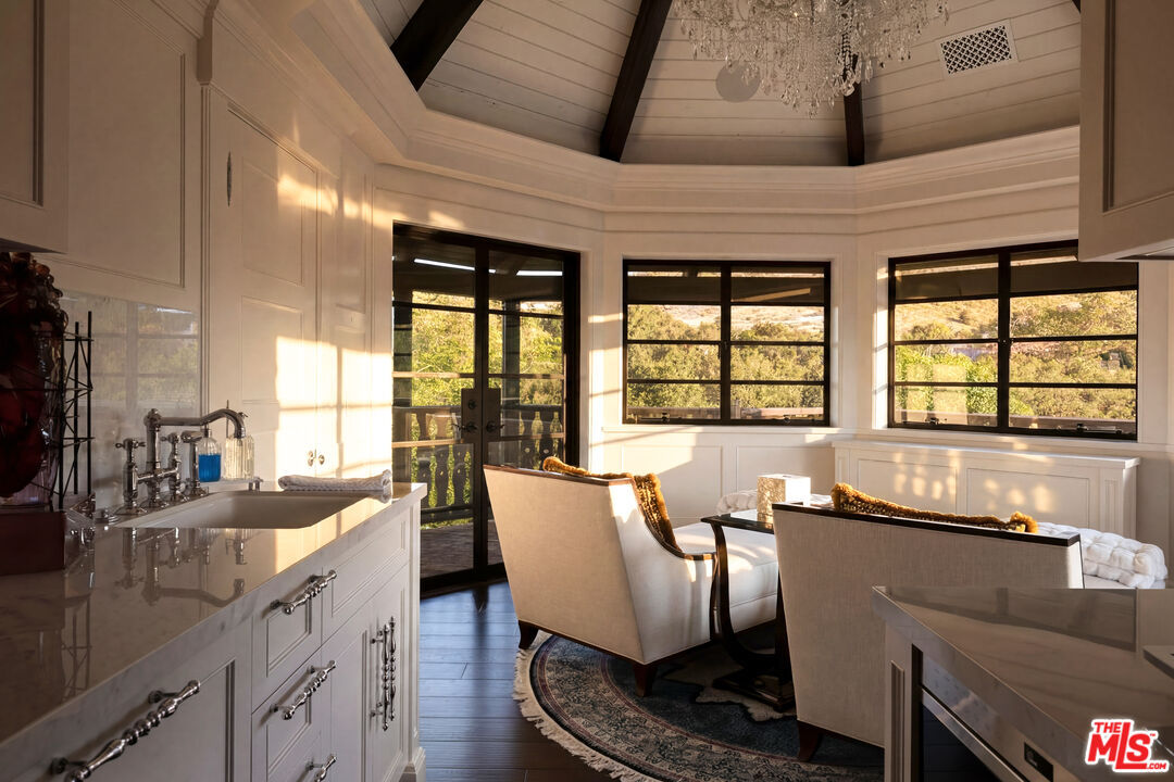 Photo 18 of 5076 Island Forest Pl, Westlake Village, CA 91362