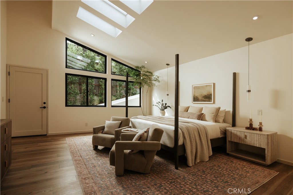 Photo 15 of 12162 Laurel Terrace Dr, Studio City, CA 91604