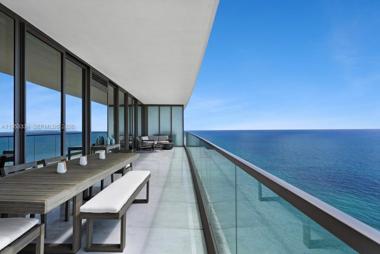 18975 Collins Avenue, #2101, Sunny Isles Beach, FL