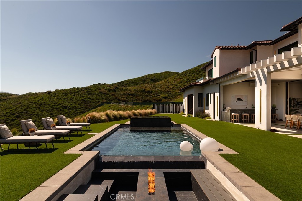 2681 Country Ridge Road, Calabasas, CA