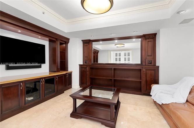Photo 7 of 20201 East Country Club Drive, Unit 608, Aventura, FL 33180