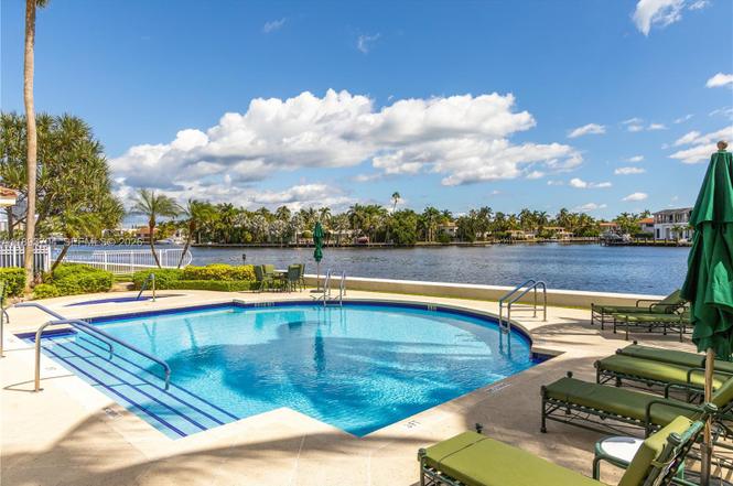 Photo 9 of 20165 Northeast 39th Place, Unit 303 & 204, Aventura, FL 33180