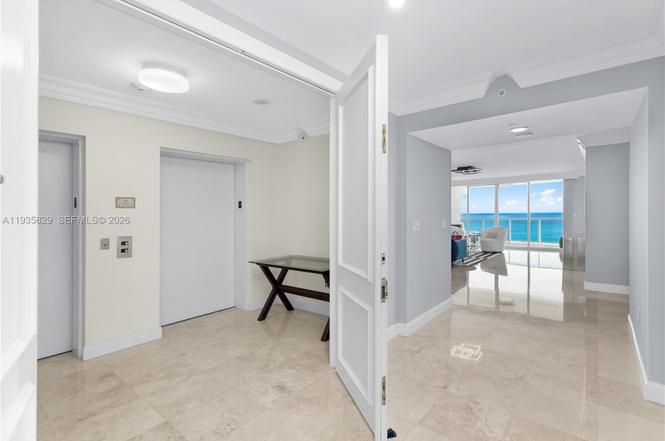 Photo 10 of 20201 East Country Club Drive, #2506, Aventura, FL 33180