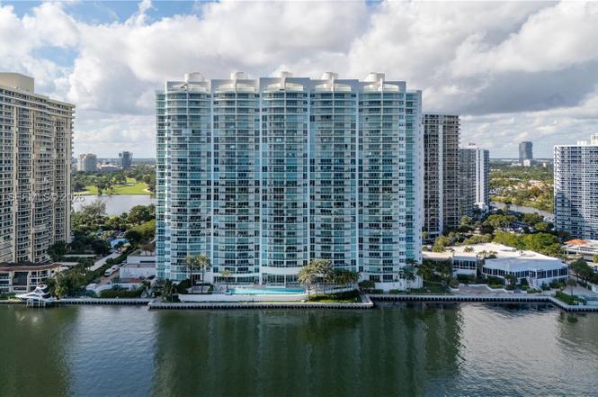 20201 East Country Club Drive, Unit 608, Aventura, FL