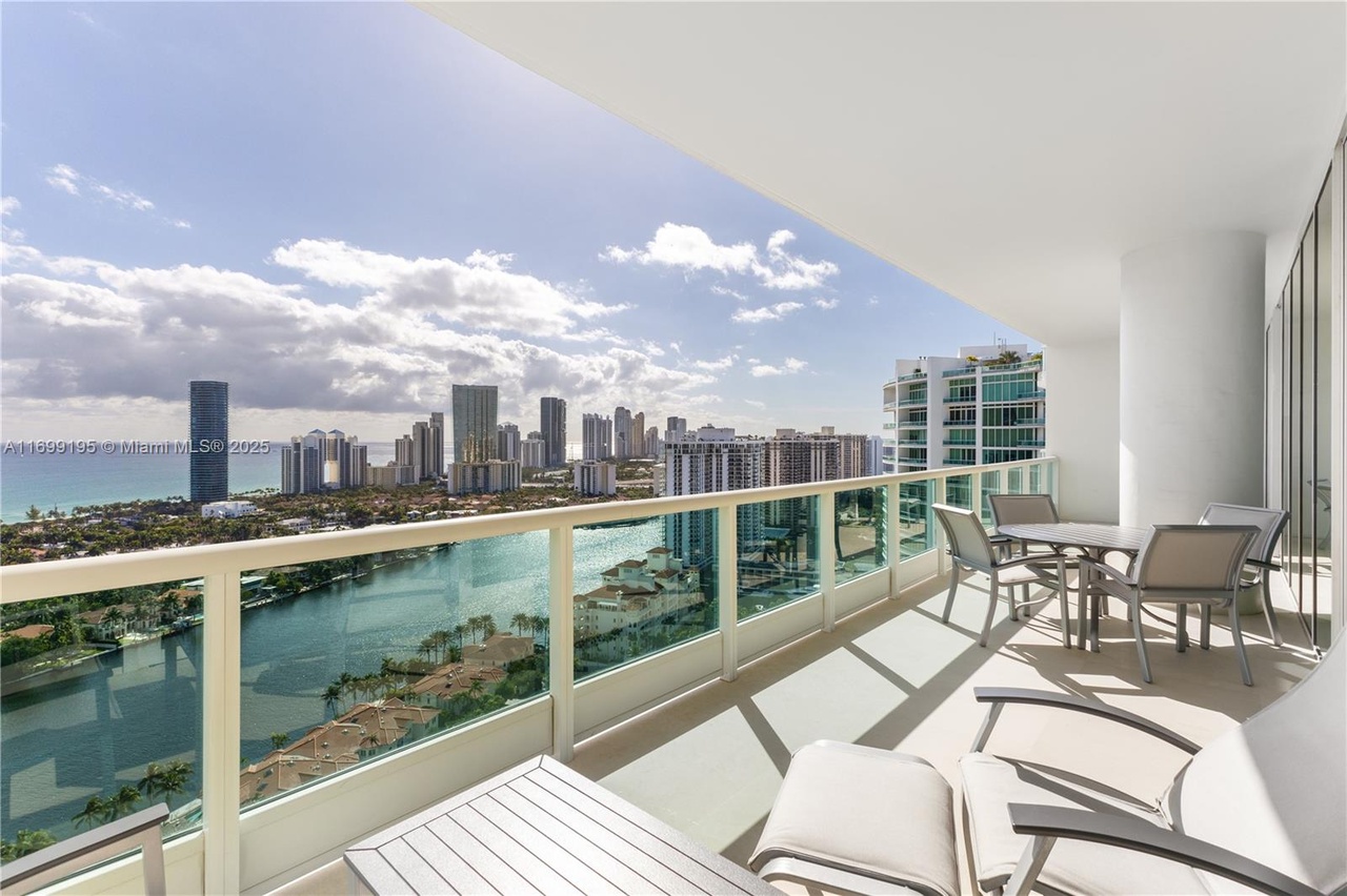 Photo 10 of 20155 Northeast 38th Court, Unit 2903, Aventura, FL 33180