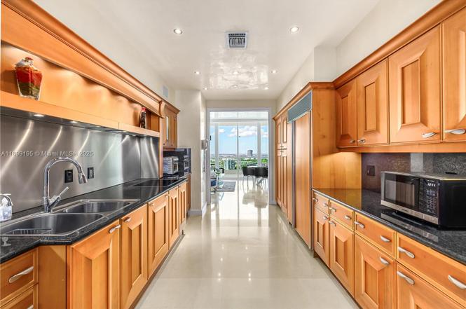 Photo 15 of 20155 Northeast 38th Court, Unit 2903, Aventura, FL 33180