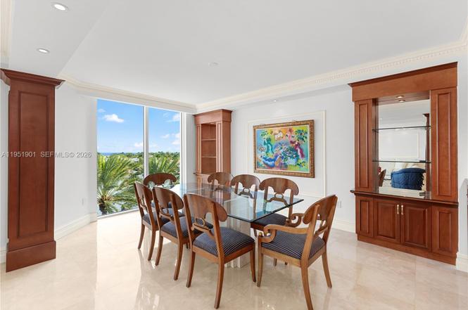 Photo 10 of 20201 East Country Club Drive, Unit 608, Aventura, FL 33180