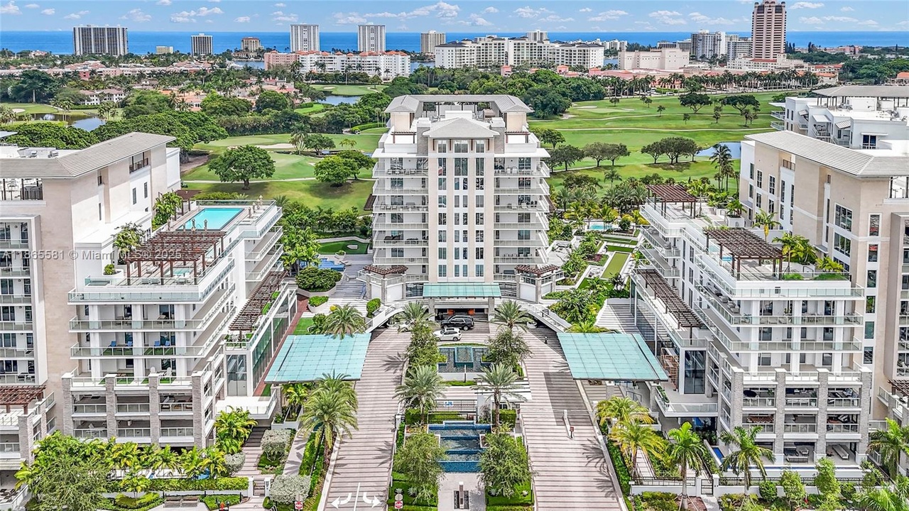 220 Southeast Mizner Boulevard, Unit 414, Boca Raton, FL