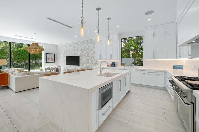 Photo 9 of 254 Northeast 4th Street, Boca Raton, FL 33432