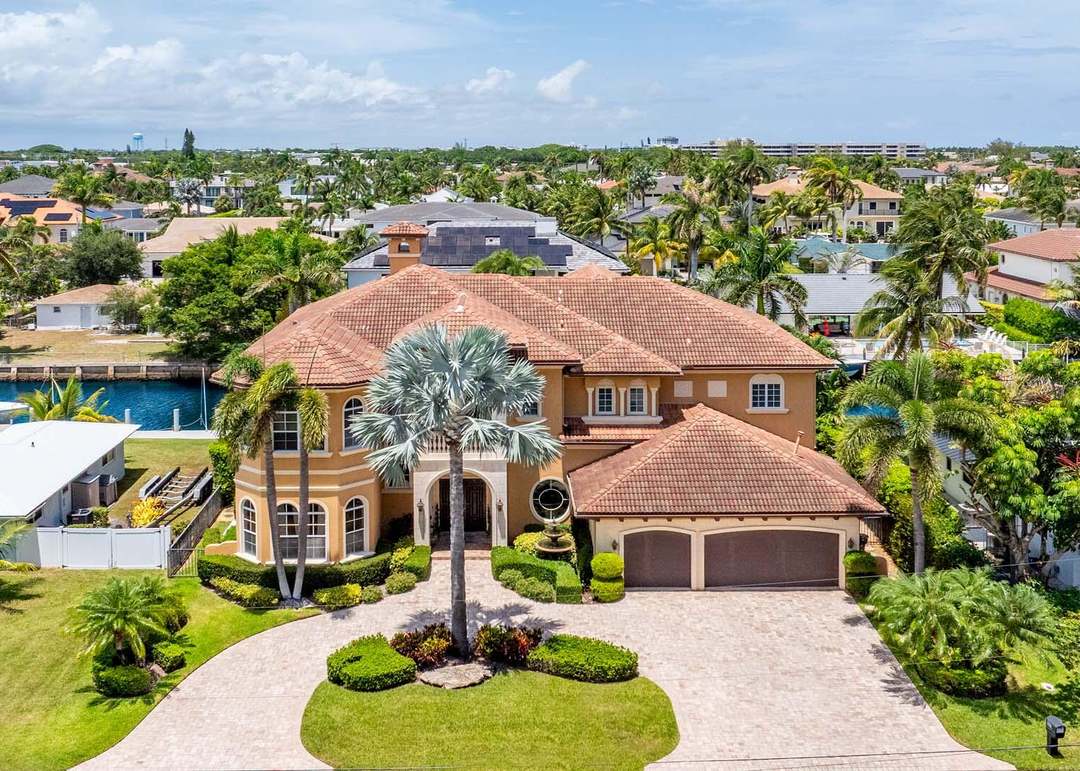 Photo 2 of 929 Banyan Drive, Delray Beach, FL 33483