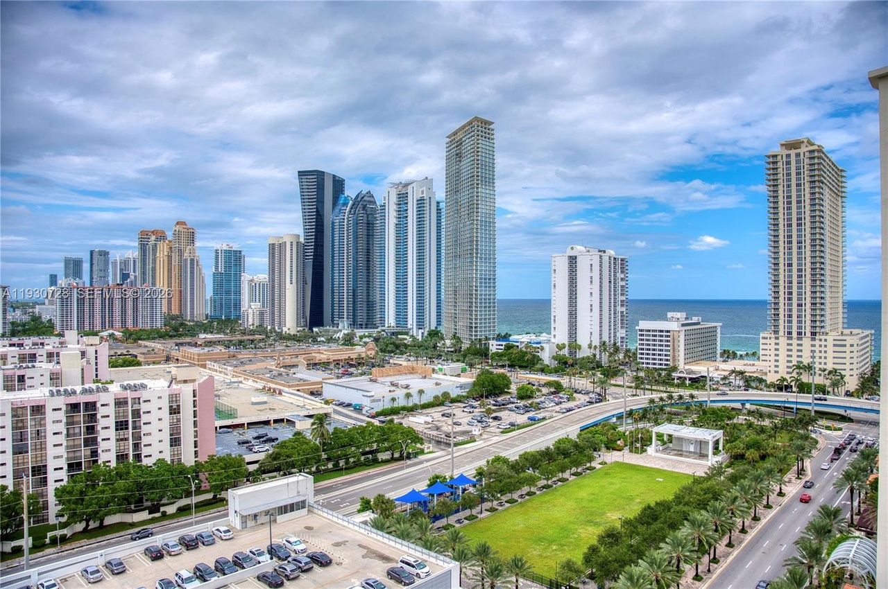 Photo 17 of 300 Sunny Isles Boulevard, Unit 4-1701, Sunny Isles Beach, FL 33160