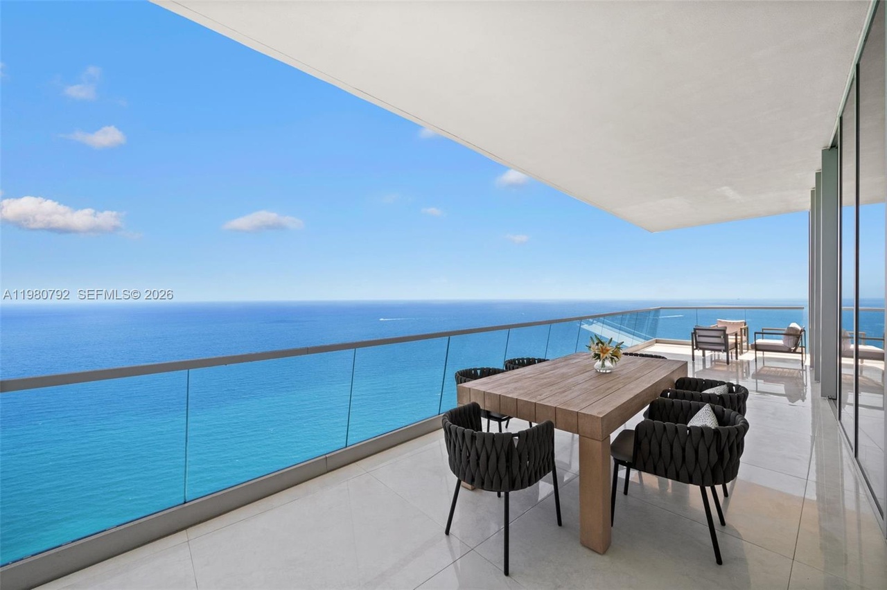 Photo 4 of 18501 Collins Avenue, #4304, Sunny Isles Beach, FL 33160