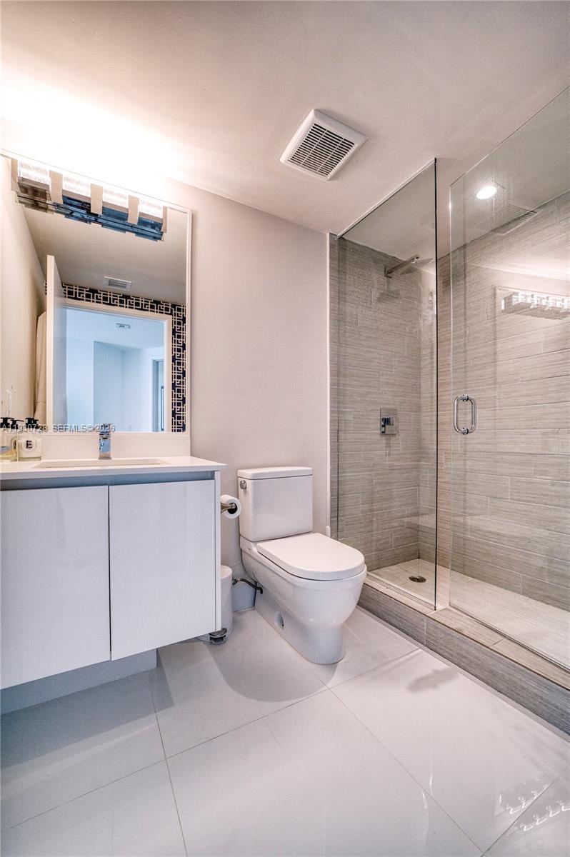 Photo 4 of 300 Sunny Isles Boulevard, Unit 4-1701, Sunny Isles Beach, FL 33160