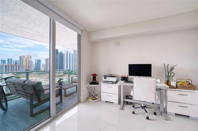 Photo 5 of 300 Sunny Isles Boulevard, Unit 4-1701, Sunny Isles Beach, FL 33160