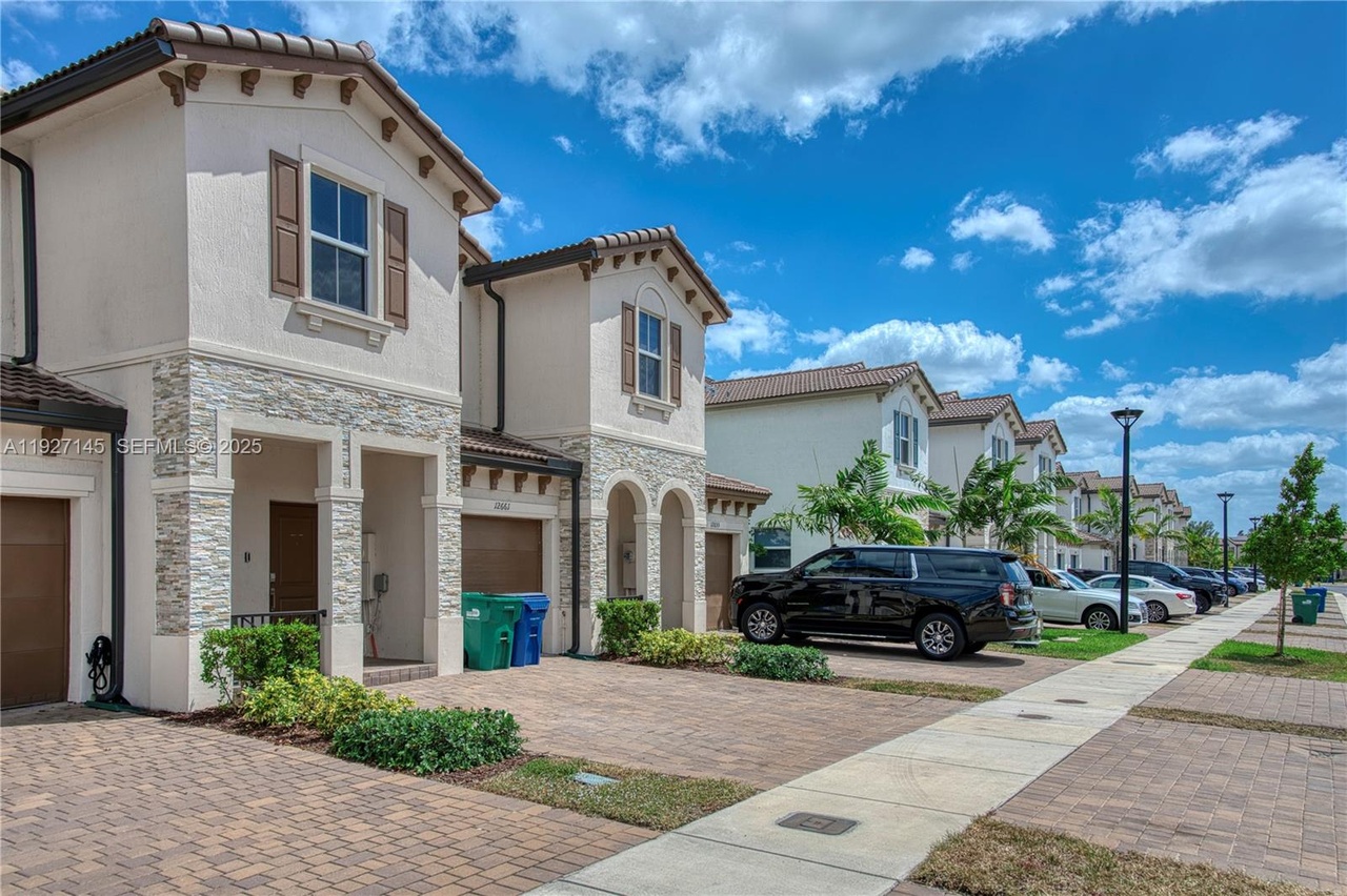 12661 Northwest 23rd Place, North Miami, FL