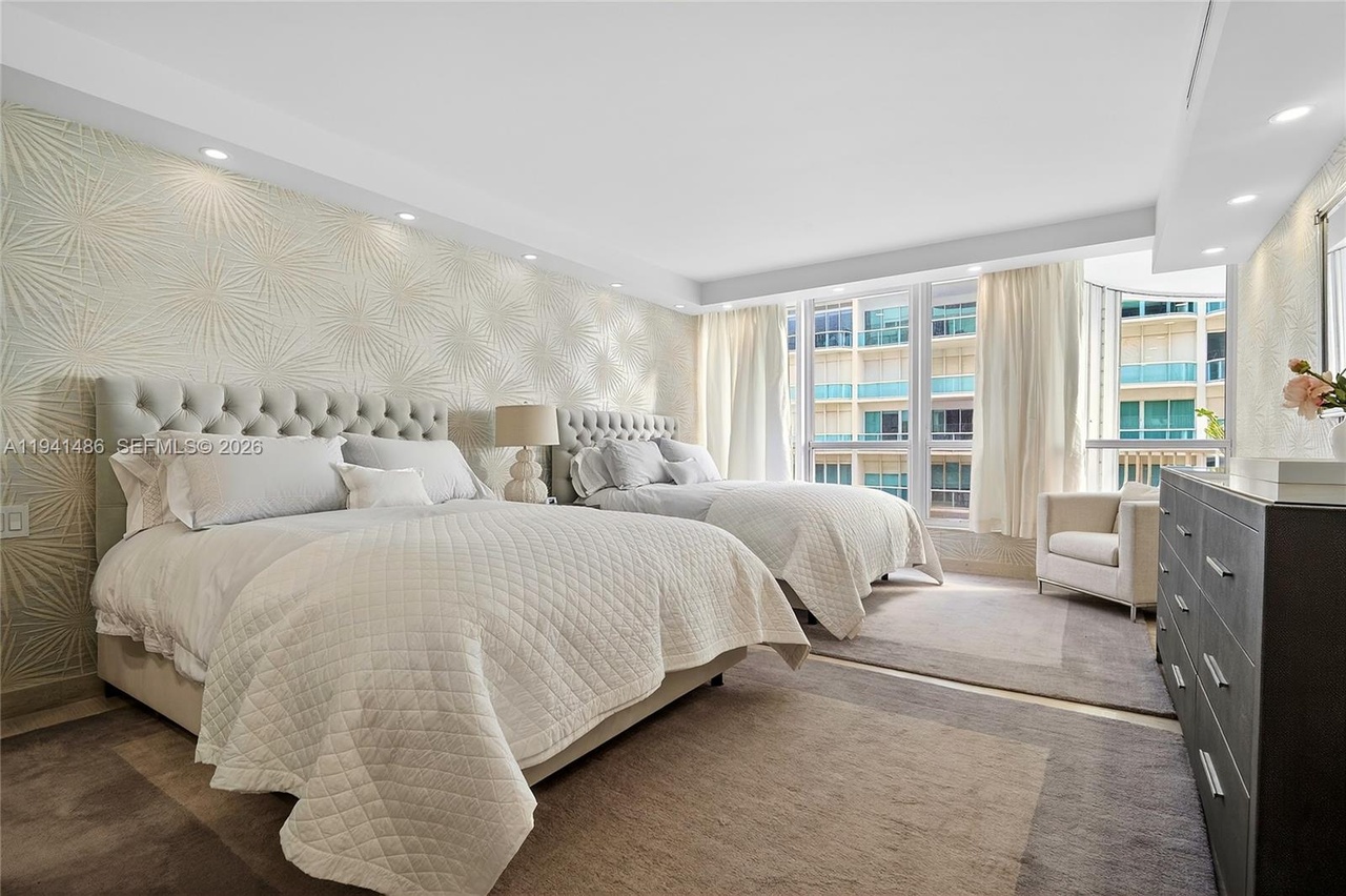 Photo 8 of 10155 Collins Avenue, #1505, Bal Harbour, FL 33154