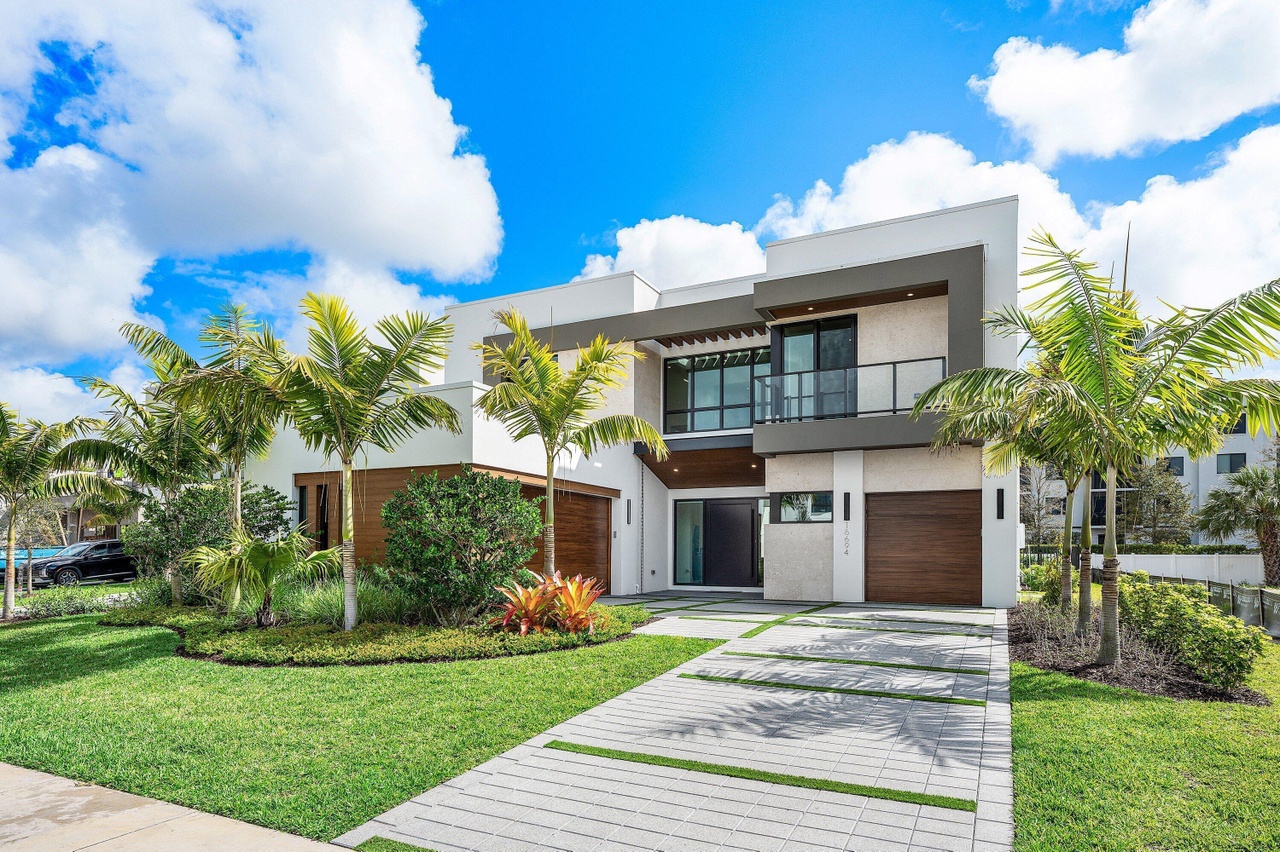 16725 Mosaic Place, Delray Beach, FL