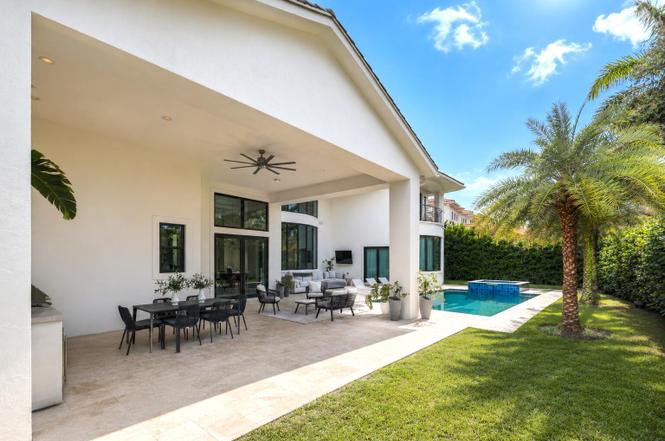 Photo 4 of 2702 Northwest 71st Boulevard, Boca Raton, FL 33496