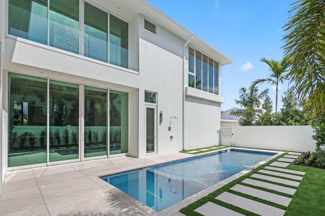 Photo 16 of 330 Grove Place, Delray Beach, FL 33444