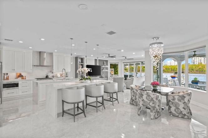 Photo 7 of 7188 Northeast 8th Drive, Boca Raton, FL 33487