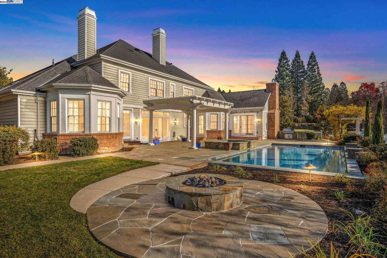 36 El Alamo Court, Danville, CA
