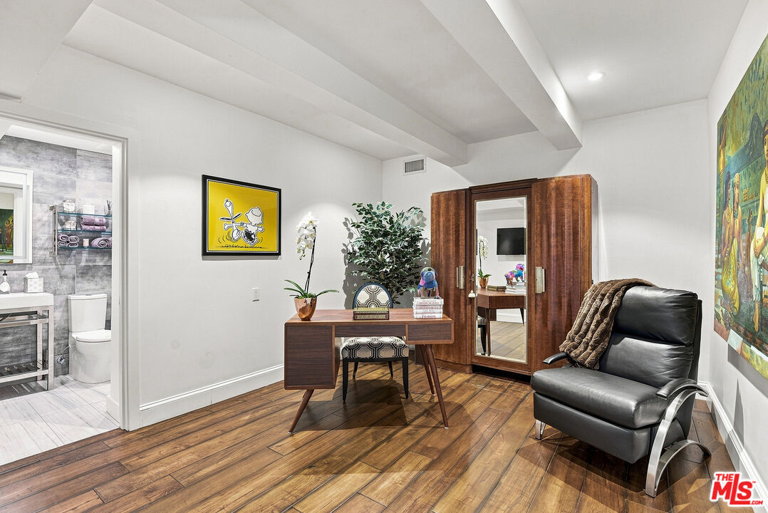 Photo 18 of 3235 Oakdell Ln, Studio City, CA 91604