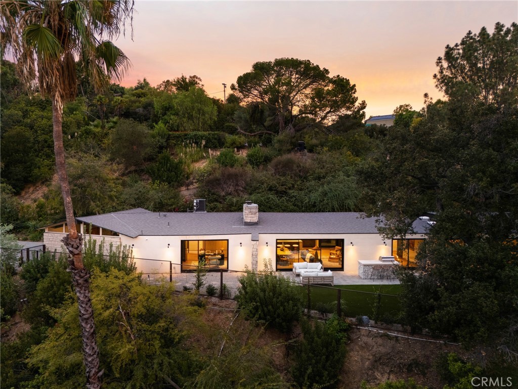 3655 Wrightwood Dr, Studio City, CA