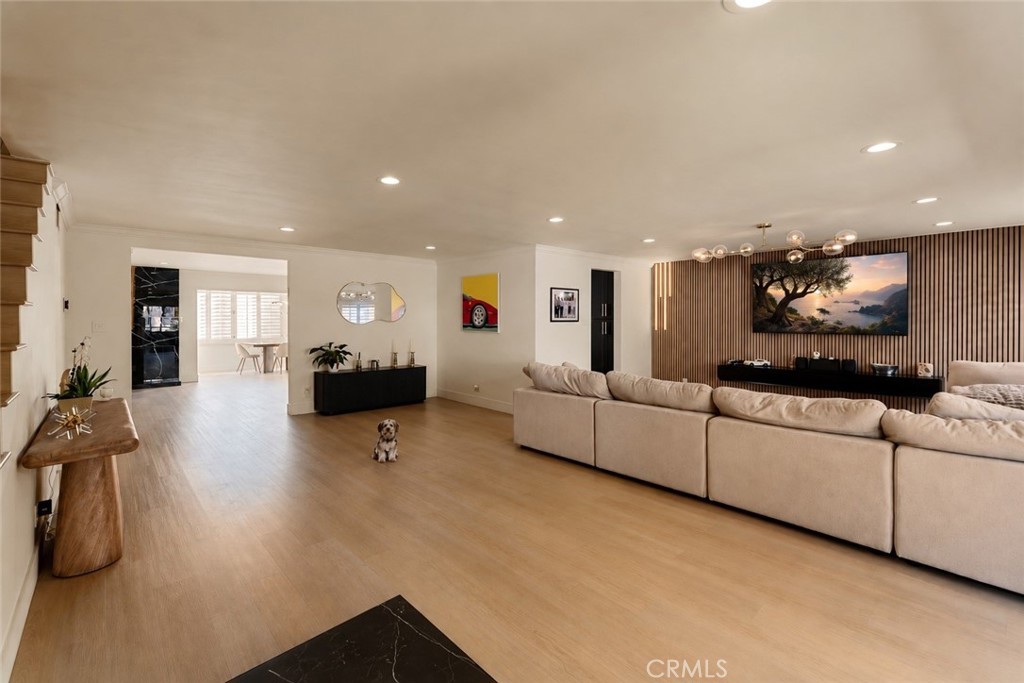Photo 3 of 5315 Yarmouth Ave, # 104, Encino, CA 91316