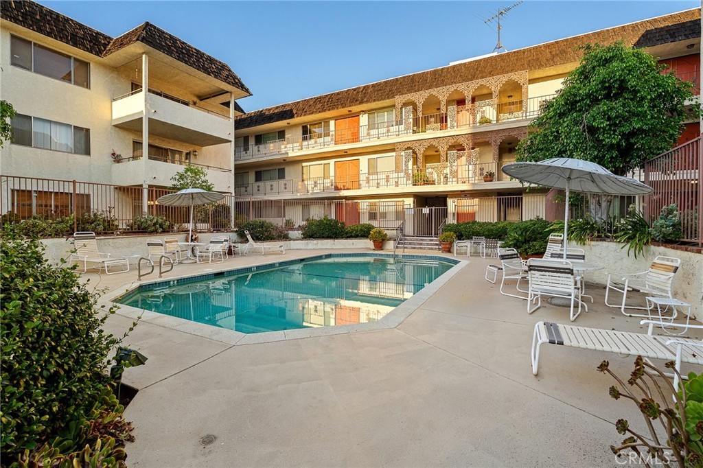 Photo 7 of 5315 Yarmouth Ave, # 104, Encino, CA 91316