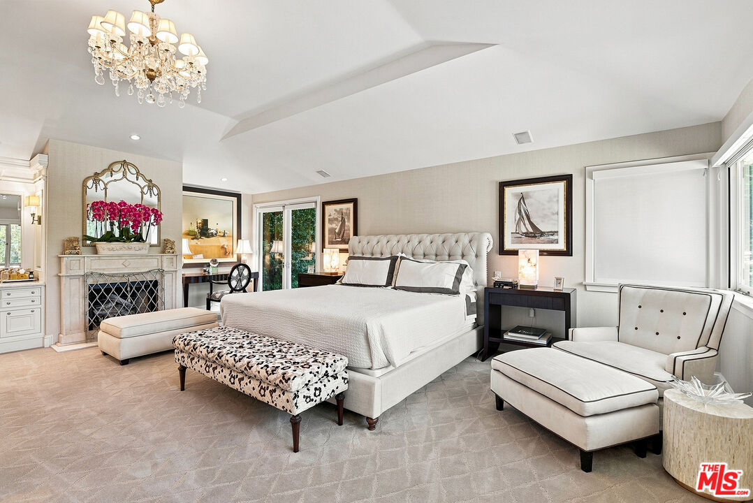 Photo 25 of 3235 Oakdell Ln, Studio City, CA 91604