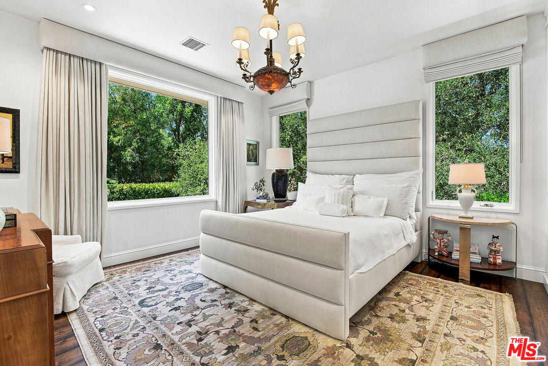 Photo 16 of 3235 Oakdell Ln, Studio City, CA 91604
