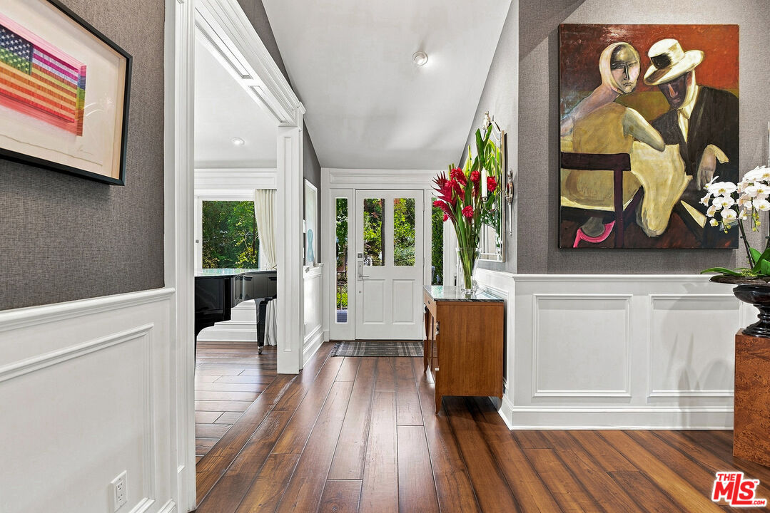 Photo 5 of 3235 Oakdell Ln, Studio City, CA 91604
