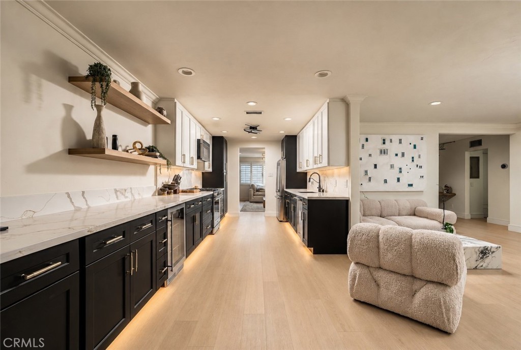 Photo 13 of 5315 Yarmouth Ave, # 104, Encino, CA 91316